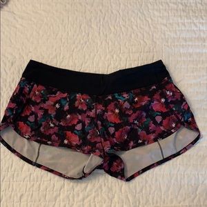Lululemon speed shorts 2.5 inseam